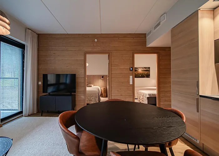 Levillas Levin Cranberry C24 * Levi